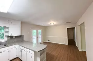 5136 Cornwallis Ct, Stone Mountain, GA 30088 - Photo 9