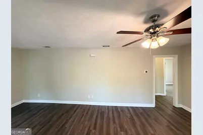 424 Dorsey Road, Hapeville, GA 30354 - Photo 3