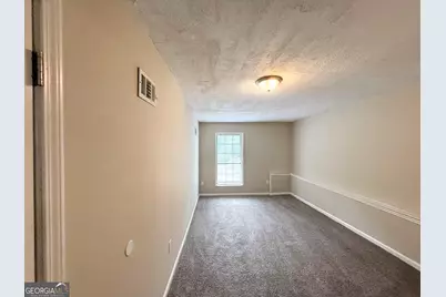 1061 Mainstreet Lake Drive, Stone Mountain, GA 30088 - Photo 11