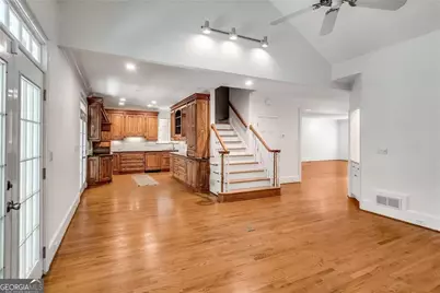 448 Ivy Park Lane NE, Atlanta, GA 30342 - Photo 9