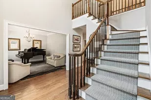 2640 Coachmans Cir, Roswell, GA 30022 - Photo 23