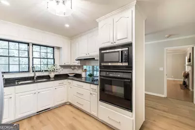 1820 Kirkwood Drive, Macon, GA 31211 - Photo 11
