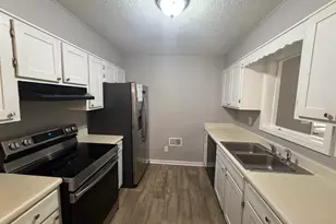 125 S Meadowcliff Cir, Carrollton, GA 30116 - Photo 5