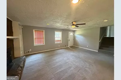 125 S Meadowcliff Circle, Carrollton, GA 30116 - Photo 3