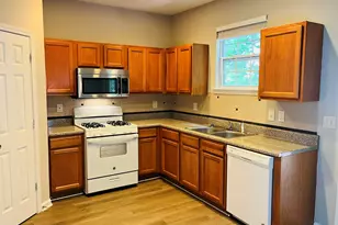 4014 Carisbrook Dr, Union City, GA 30291 - Photo 11