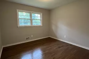 720 Jewel Pl, Lilburn, GA 30047 - Photo 15