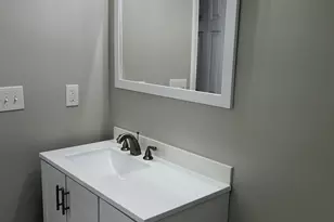 720 Jewel Pl, Lilburn, GA 30047 - Photo 17