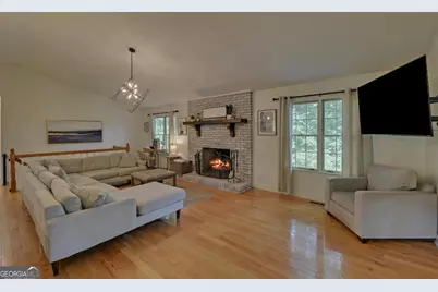 303 River Point Road, Martin, GA 30557 - Photo 5