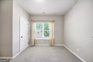 221 Woodford Dr, Canton, GA 30115 - Photo 5