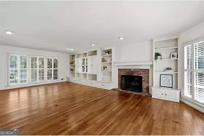 7140 Duncourtney Drive, Sandy Springs, GA 30328 - Photo 5