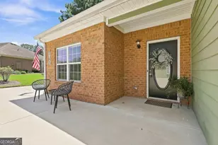 2102 Commonwealth Cir, Newnan, GA 30263 - Photo 3