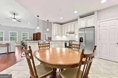2102 Commonwealth Circle, Newnan, GA 30263 - Photo 7