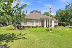 2102 Commonwealth Cir, Newnan, GA 30263 - Photo 31
