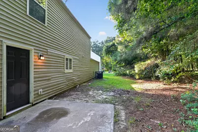 1995 Surrey Trail, South Fulton, GA 30349 - Photo 3