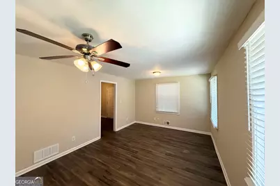 2839 Waters Road SW, Atlanta, GA 30354 - Photo 3