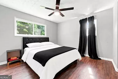624 Village Lane Drive SW, Marietta, GA 30060 - Photo 5