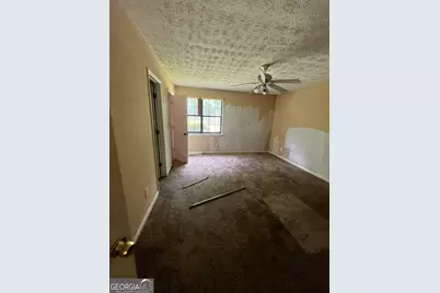 1077 Walnut Creek Lane, Jonesboro, GA 30238 - Photo 15