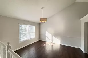 5753 3 Lakes Dr, Atlanta, GA 30349 - Photo 3