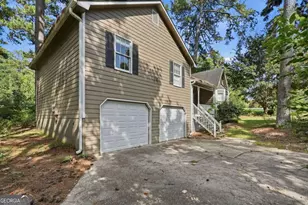 1948 Winding Creek Ln SW, Marietta, GA 30064 - Photo 3
