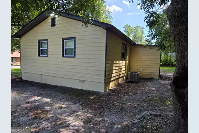1326 Jimi Lane NW, Conyers, GA 30012 - Photo 3