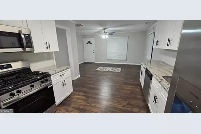 1326 Jimi Lane NW, Conyers, GA 30012 - Photo 7