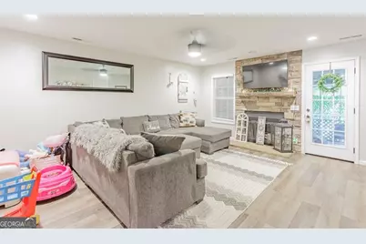1900 Meadowbrook Circle NW, Dalton, GA 30720 - Photo 13