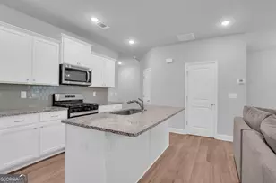 1567 Gin Blossom Cir, Lawrenceville, GA 30045 - Photo 7
