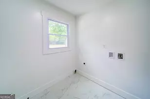 4307 Cedar Wood Dr SW, Lilburn, GA 30047 - Photo 23