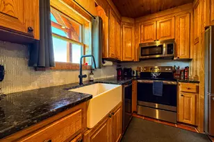 448 Dixie Meadow Ln, Mount Airy, GA 30563 - Photo 9