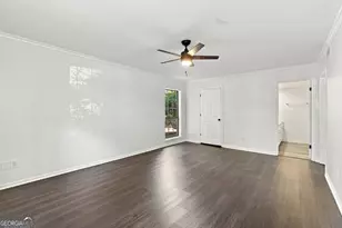 6851 Roswell Rd, Sandy Springs, GA 30328 - Photo 15