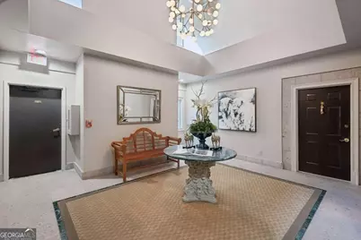 2960 Pharr Court South NW #N6 &amp; N8, Atlanta, GA 30305 - Photo 3