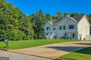 1016 Hamilton Dr, Locust Grove, GA 30248 - Photo 3