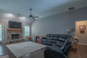 52 Brooks Lake Dr, Newnan, GA 30263 - Photo 23