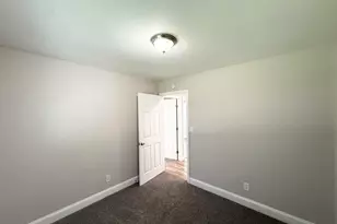 429 SE Oak Dr, Atlanta, GA 30354 - Photo 17