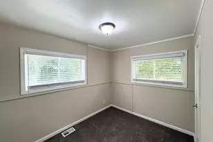939 N Eugenia Pl NW, Atlanta, GA 30318 - Photo 13