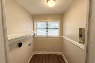 939 N Eugenia Pl NW, Atlanta, GA 30318 - Photo 7