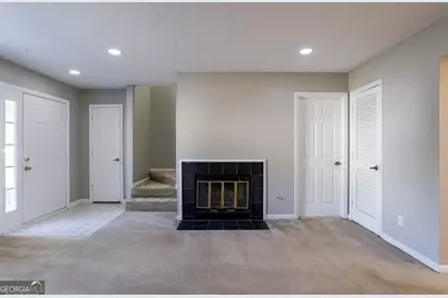 189 Holcomb Ferry Road, Roswell, GA 30076 - Photo 5