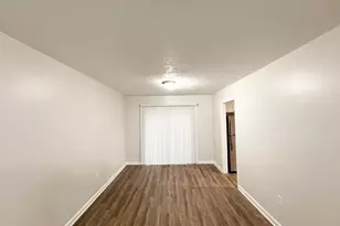 6525 Woodford Rd, Atlanta, GA 30349 - Photo 5