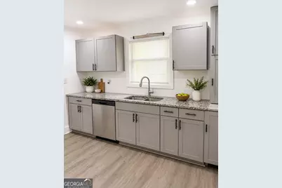 737 Grenada Terrace, Macon, GA 31206 - Photo 9