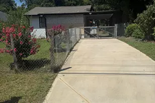 737 Grenada Terrace, Macon, GA 31206 - Photo 3