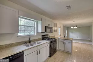 6215 Waterton Dr, Lithonia, GA 30058 - Photo 23