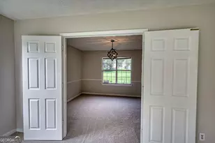 6215 Waterton Dr, Lithonia, GA 30058 - Photo 17