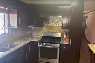 1088 Sherrington Dr, Stone Mountain, GA 30083 - Photo 9
