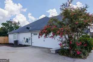 17 Barrett Ln, Lakeland, GA 31635 - Photo 3