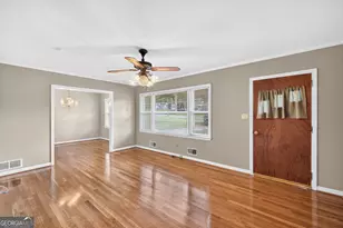 1305 Greenview Dr, Griffin, GA 30224 - Photo 9