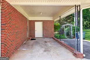 1305 Greenview Dr, Griffin, GA 30224 - Photo 5