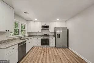 137 Farmington Dr, Woodstock, GA 30188 - Photo 7