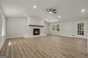 137 Farmington Dr, Woodstock, GA 30188 - Photo 3