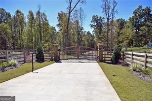 352 Mulberry Rd, Winder, GA 30680 - Photo 1