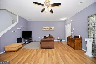6888 Mountain Cir, Riverdale, GA 30274 - Photo 7